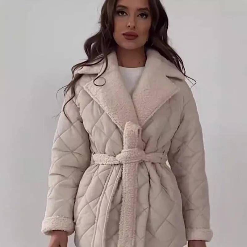 Elegant Quilted With Faux Fur  - Street Fashion Fall 2025 のレビューと価格