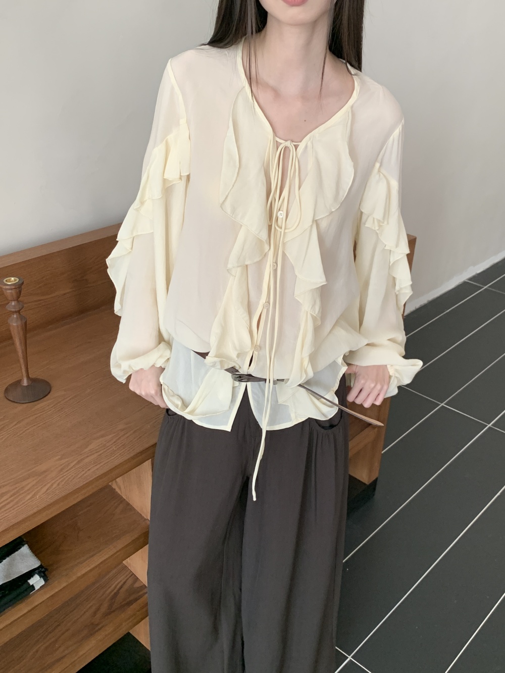 CHEERART Ruffles V Neck Tie Fr - Street Fashion Fall 2025 のレビューと価格