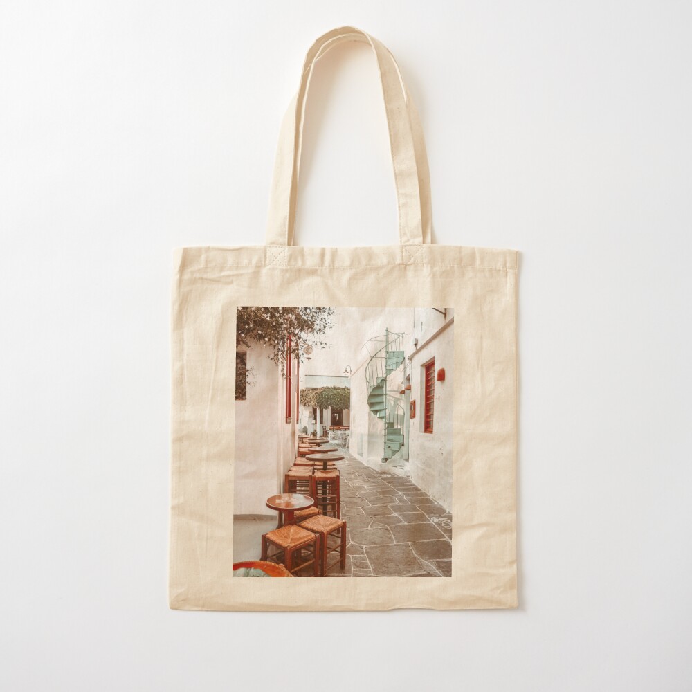 Sifnos Island Street view in G - Street Fashion Greece のレビューと価格