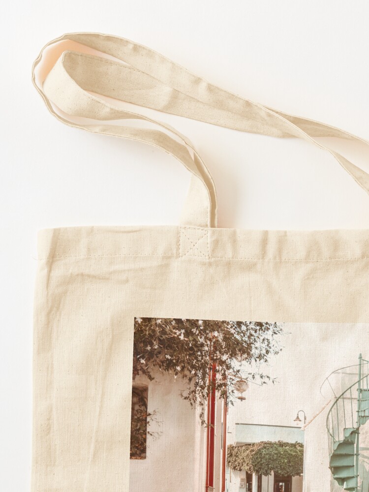 Sifnos Island Street view in G - Street Fashion Greece のレビューと価格