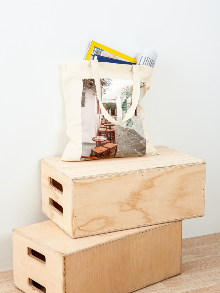 Sifnos Island Street view in G - Street Fashion Greece のレビューと価格
