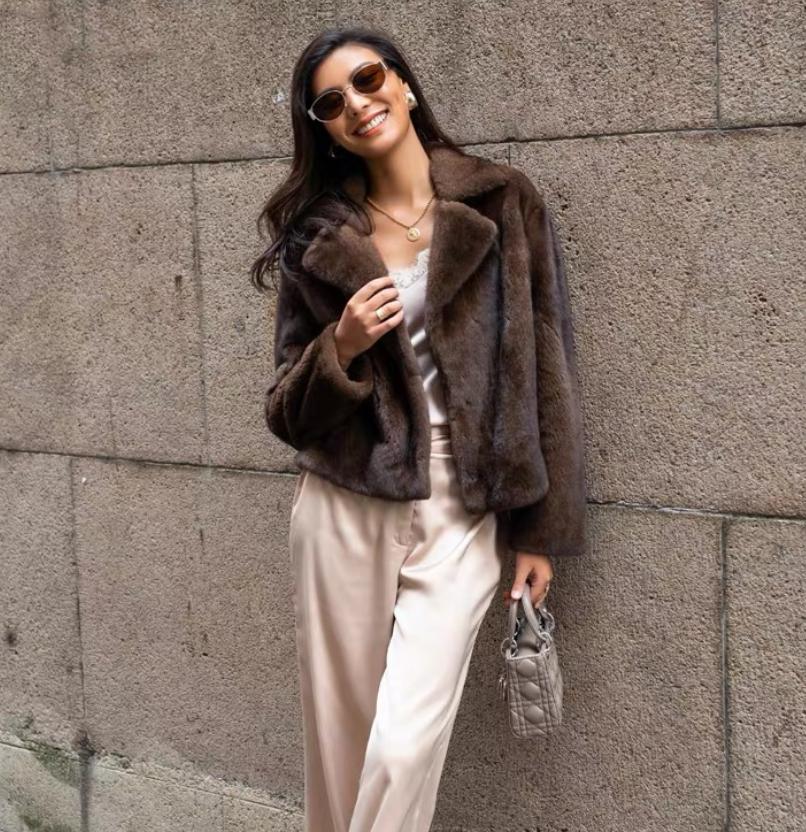 Women's 100% Genuine Mink Fur  - Street Fashion Logo のレビューと価格
