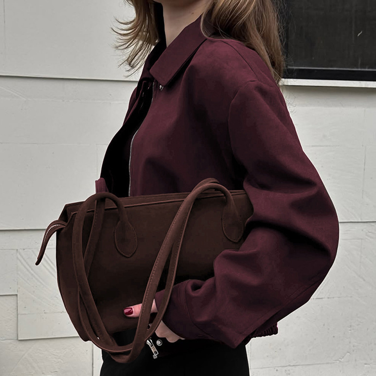 Fall Winter 2025 Wine Red Joke - Street Fashion Fall 2025 のレビューと価格