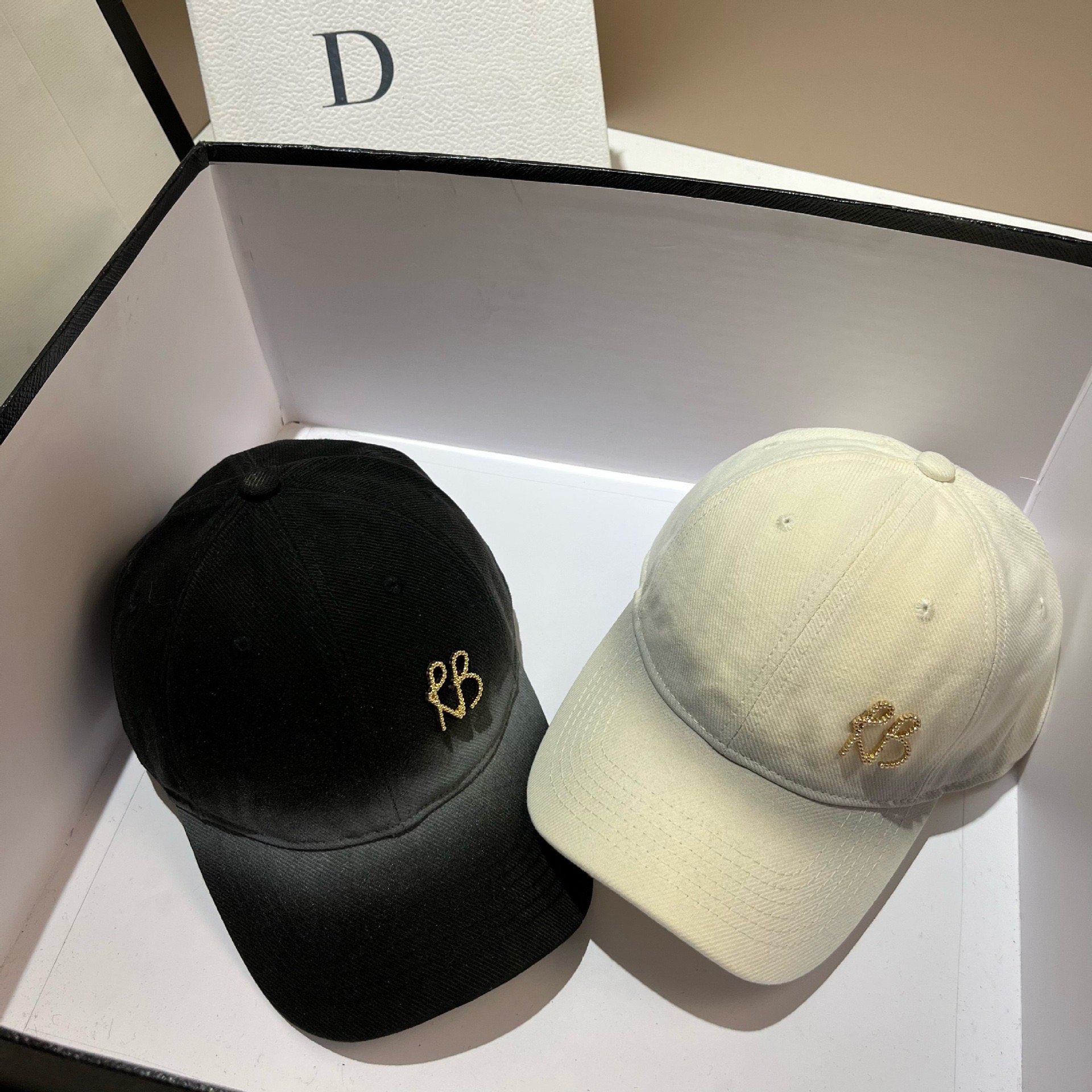 New Trend Luxury Metal Letter  - Street Fashion Russia のレビューと価格