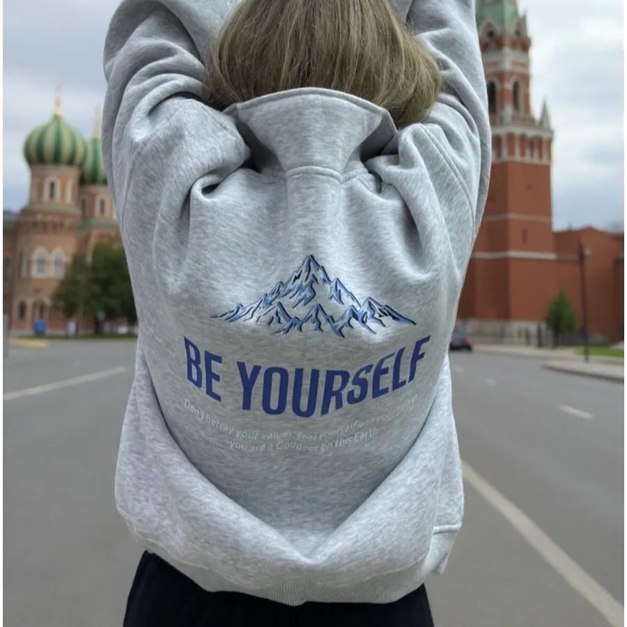 Street Style Russian Girls Fas - Street Fashion Moscow のレビューと価格