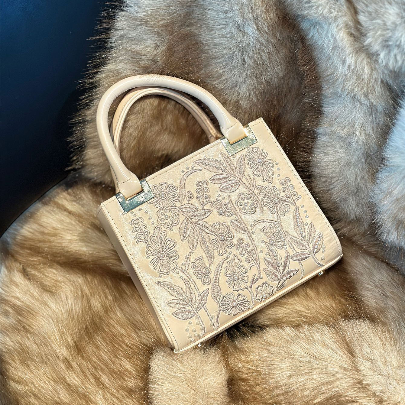 Flower Embroidery Women's Hand - French Street Fashion のレビューと価格