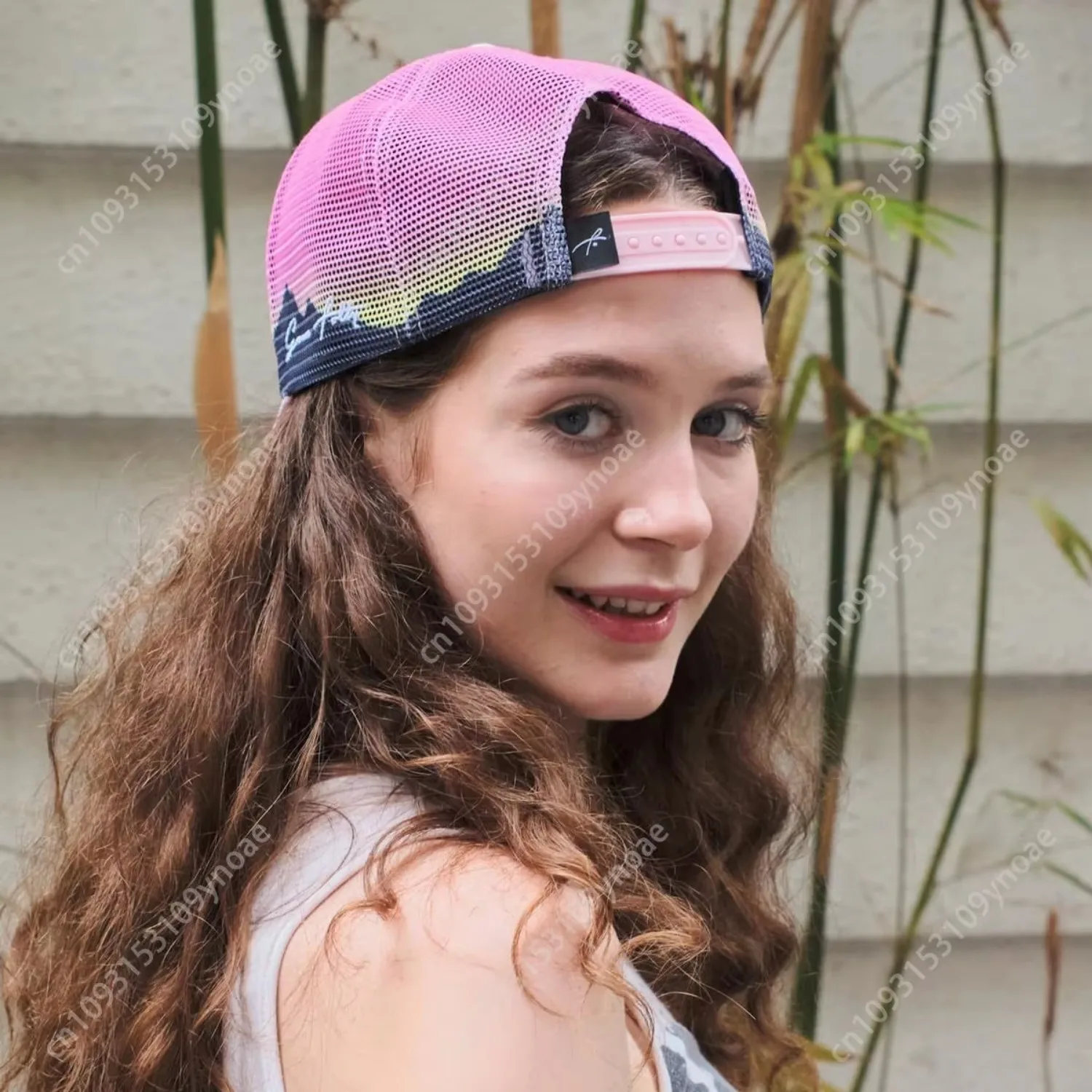 Grace Folly Beach Trucker Hat  - Baseball Cap Fitted のレビューと価格